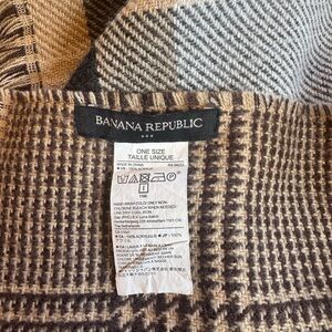 Banana Republic Women's Reversible Brown and Gray Plaid Cape/Wrap   O/S
